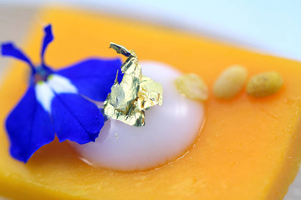 5 loose leaves booklet 23ct Edible Gold Leaf 80 x 80mm