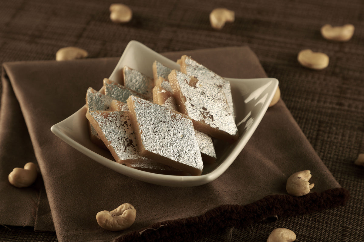 Edible Silver Leaf Transfer - 25 Leaves (95mm)