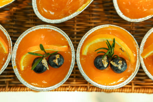 500mg 23ct Gold Large Flakes