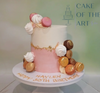 Edible Gold Cake made by @lisa.cakeoftheart