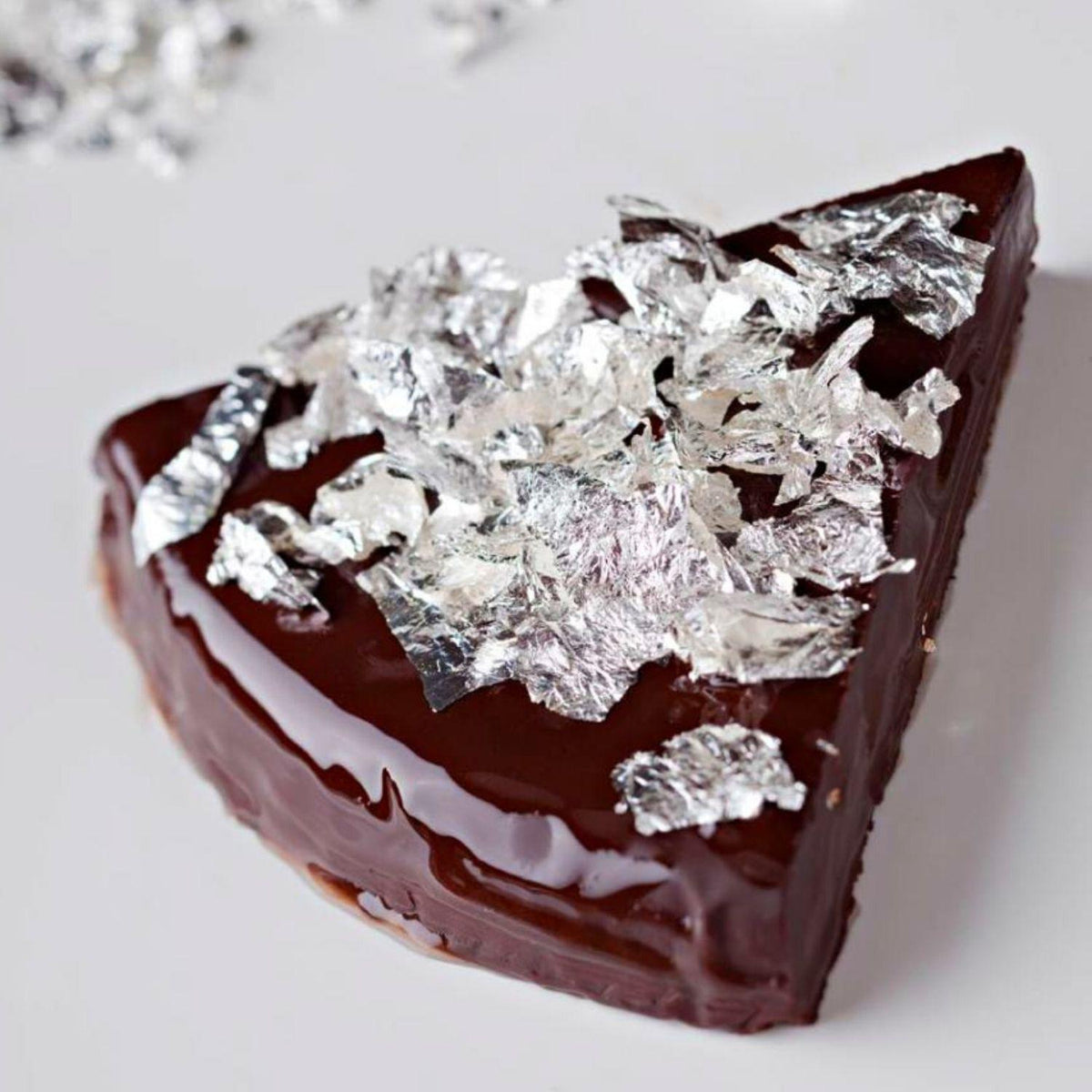 Edible Silver Leaf Small Flakes - 1 Gram